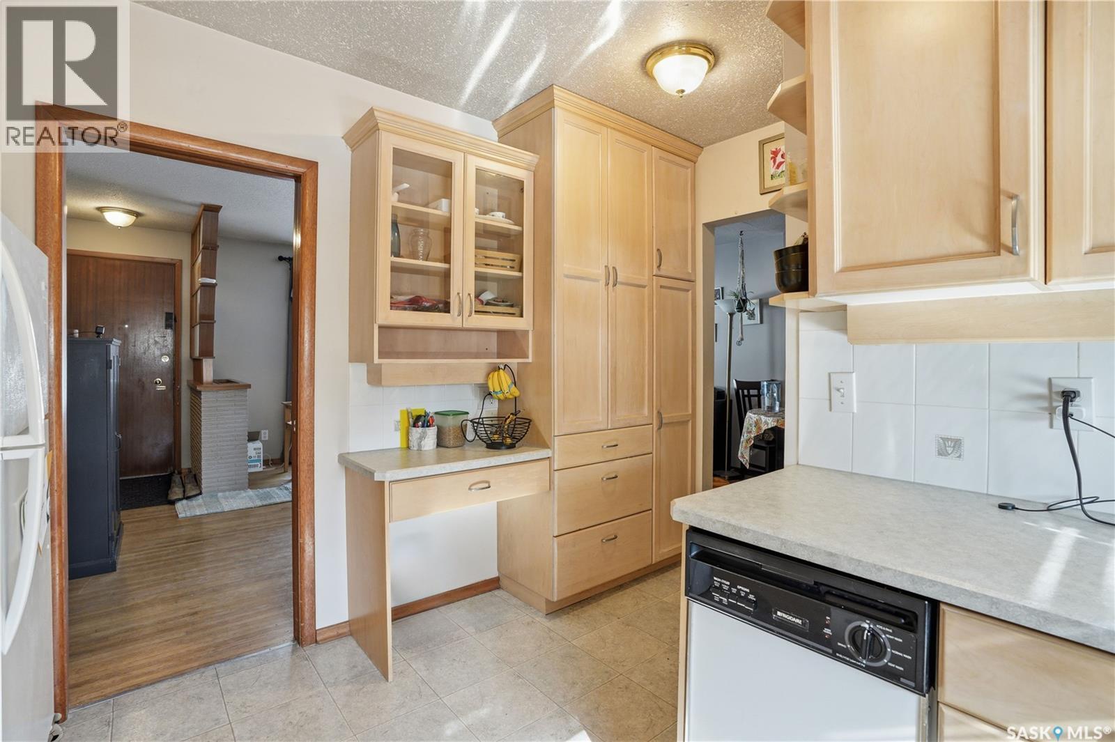 3A & 3B Bateman Crescent, Saskatoon, SK - Indoor Photo Showing Kitchen