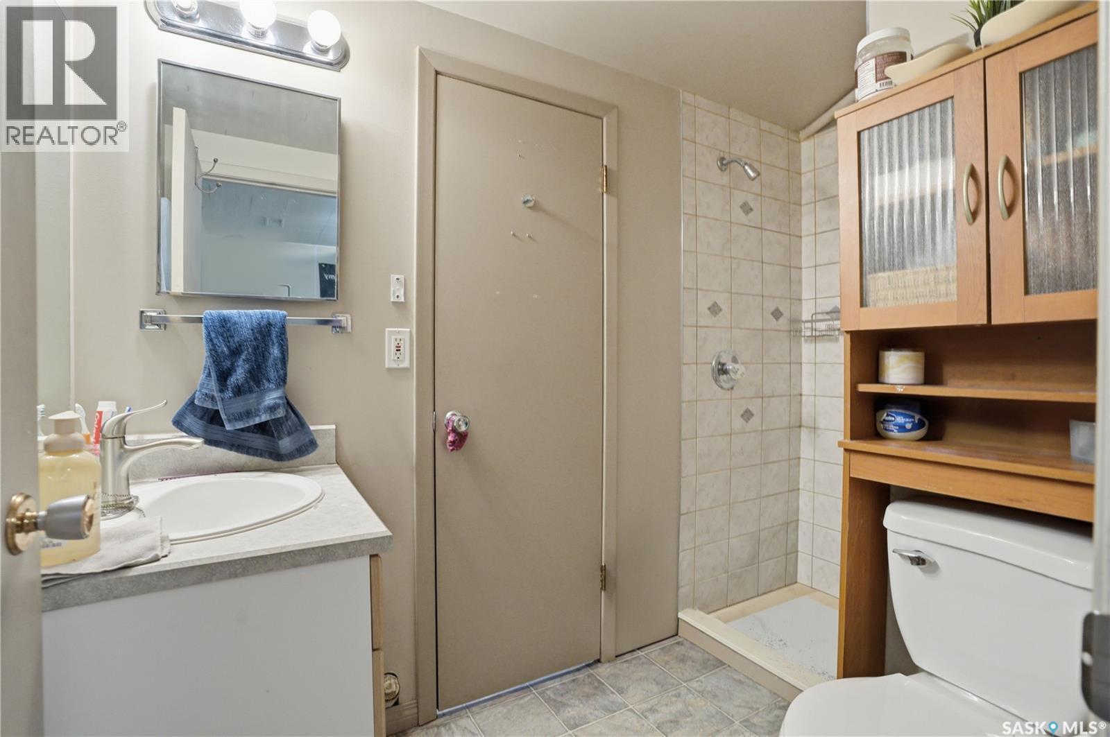 3A & 3B Bateman Crescent, Saskatoon, SK - Indoor