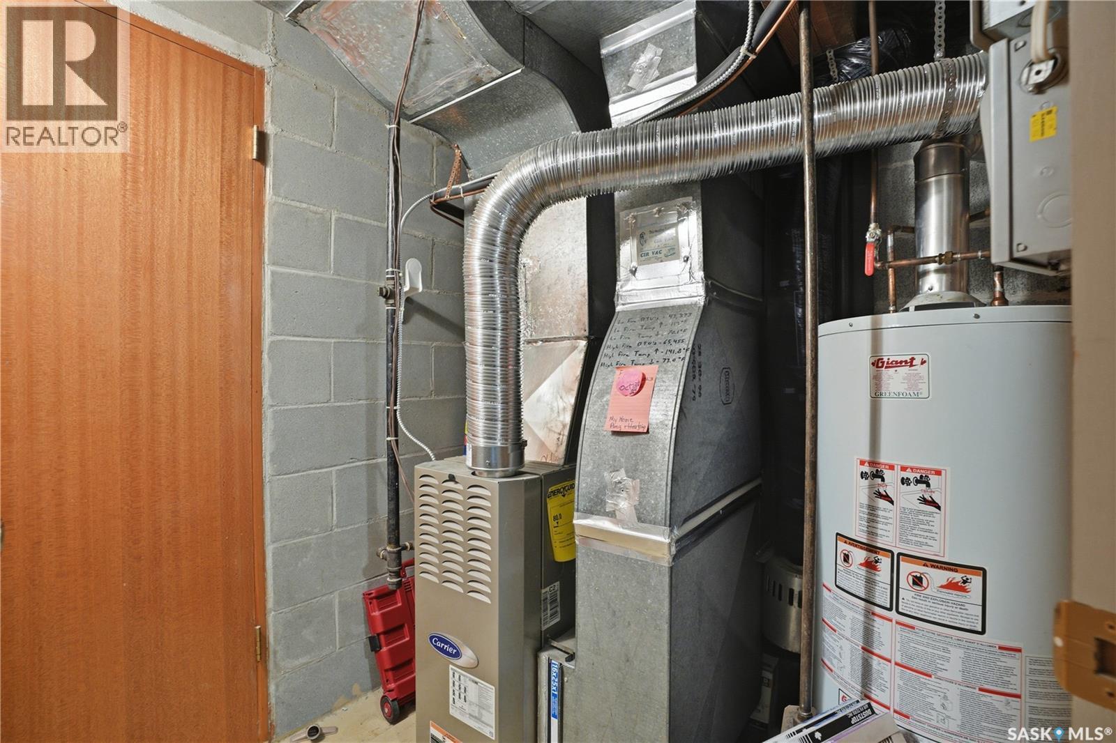 3A & 3B Bateman Crescent, Saskatoon, SK - Indoor Photo Showing Basement