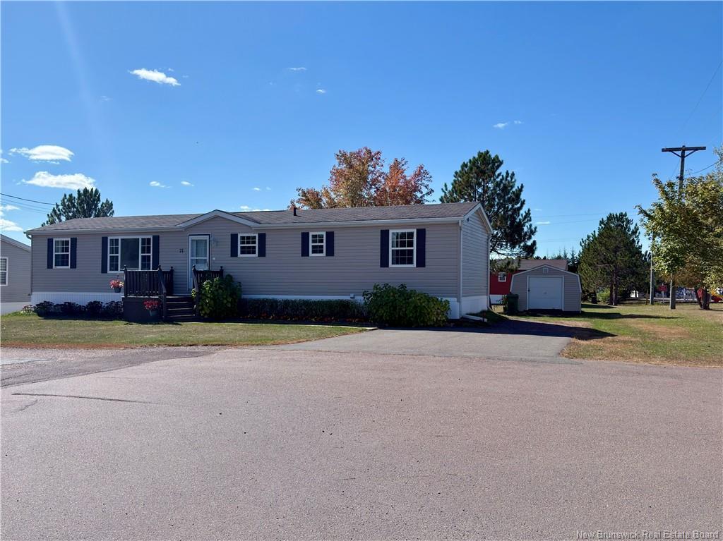27 Sophie Dr, Dieppe, NB