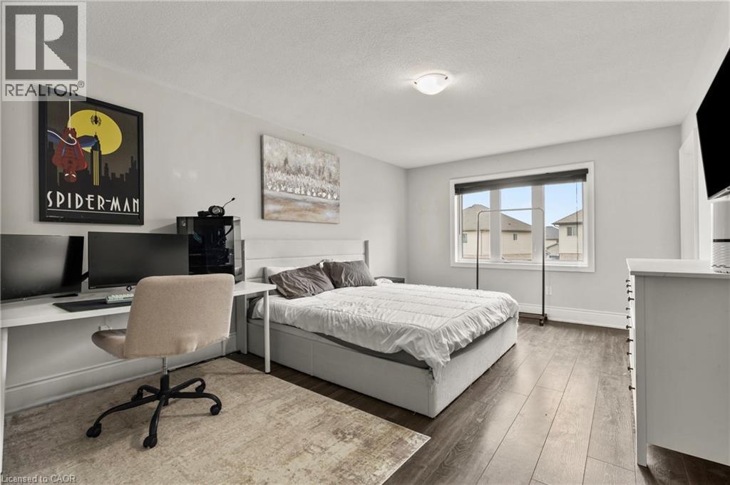 51 Sunset Way, Thorold, ON - Indoor Photo Showing Bedroom