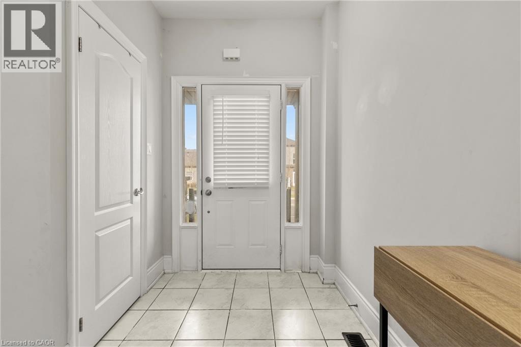 51 Sunset Way, Thorold, ON - Indoor Photo Showing Other Room