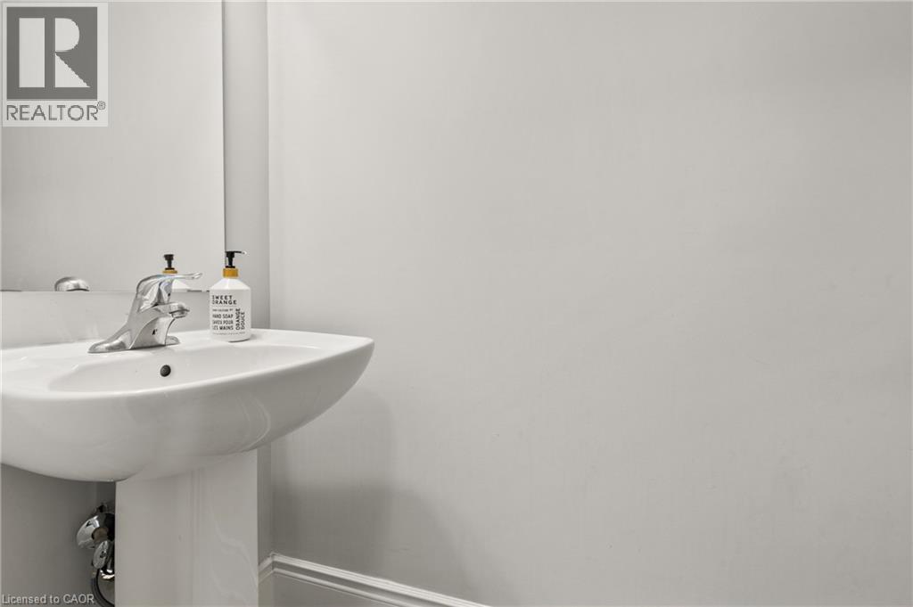 51 Sunset Way, Thorold, ON - Indoor Photo Showing Bathroom
