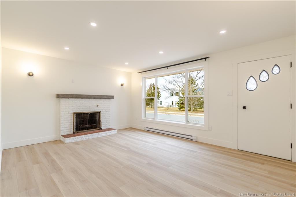 130 Mcadam Avenue, Fredericton, NB