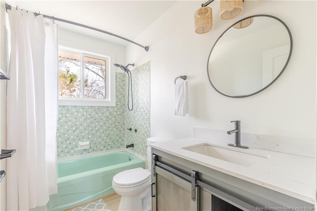 130 Mcadam Avenue, Fredericton, NB