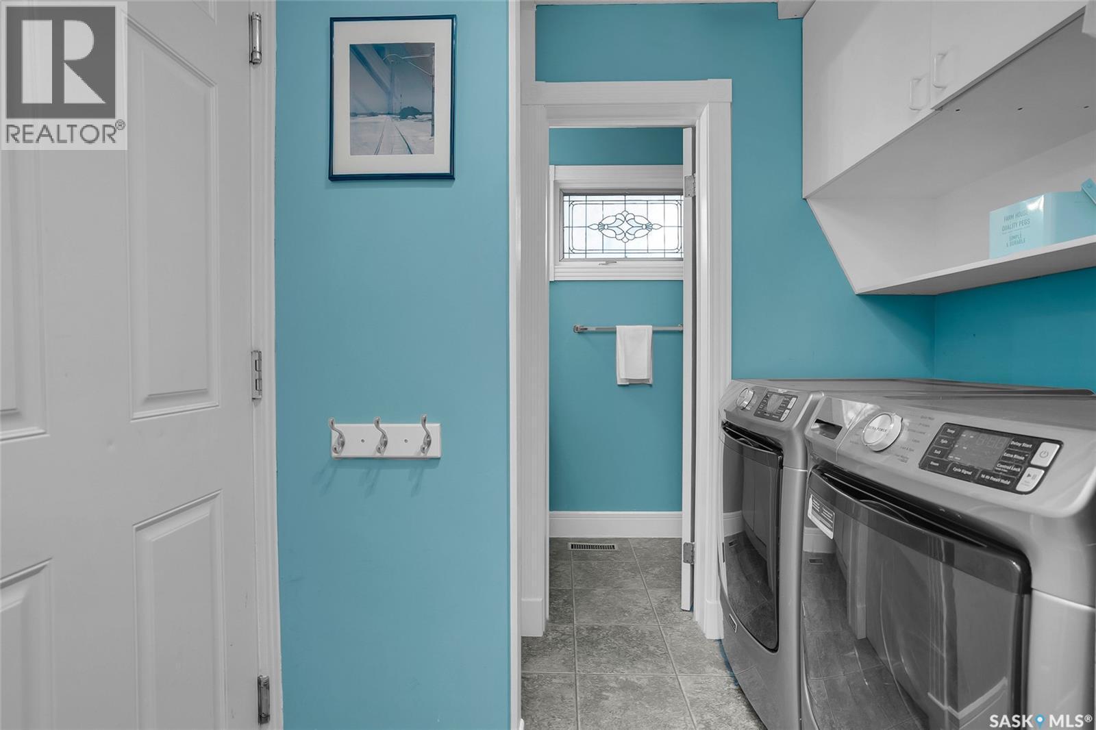 258 Assiniboine Drive, Saskatoon, SK - Indoor Photo Showing Laundry Room