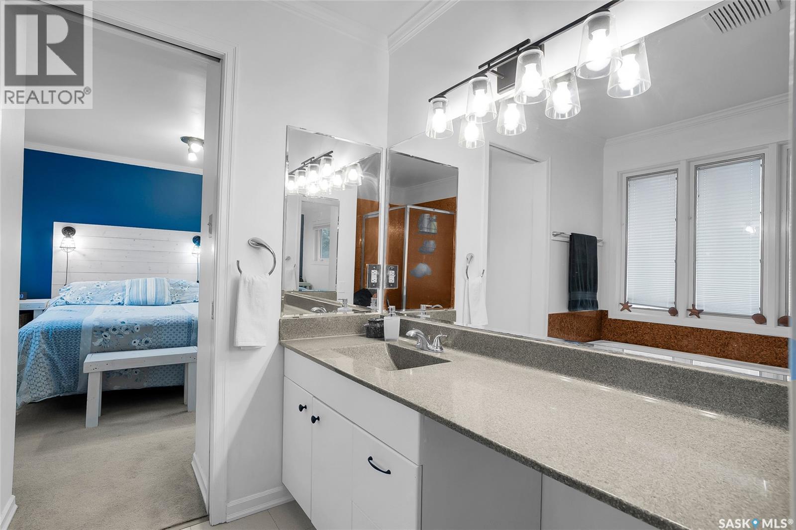 258 Assiniboine Drive, Saskatoon, SK - Indoor Photo Showing Bedroom