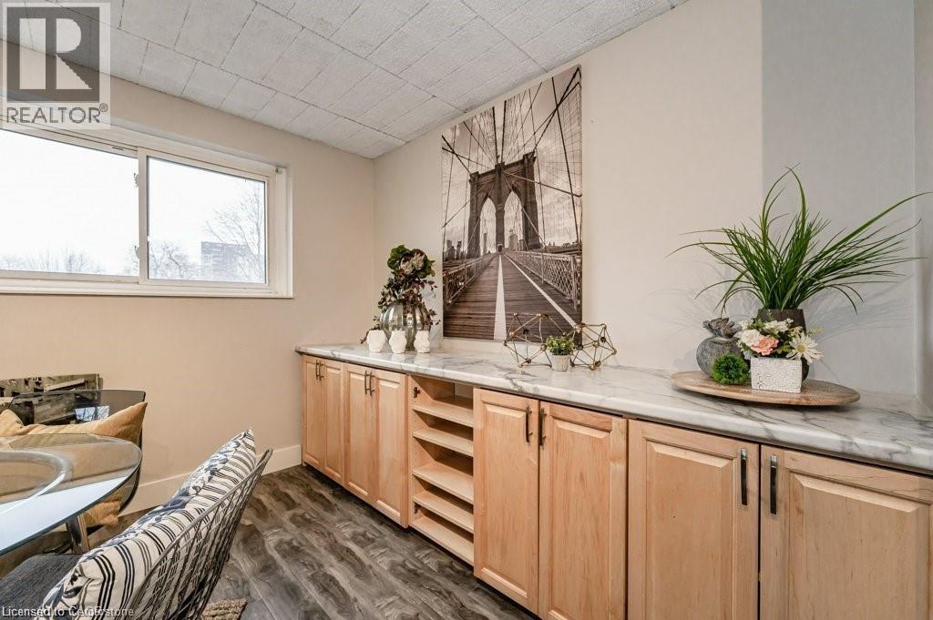 75 Hazelglen Drive Unit# 308, Kitchener, ON - Indoor Photo Showing Bathroom