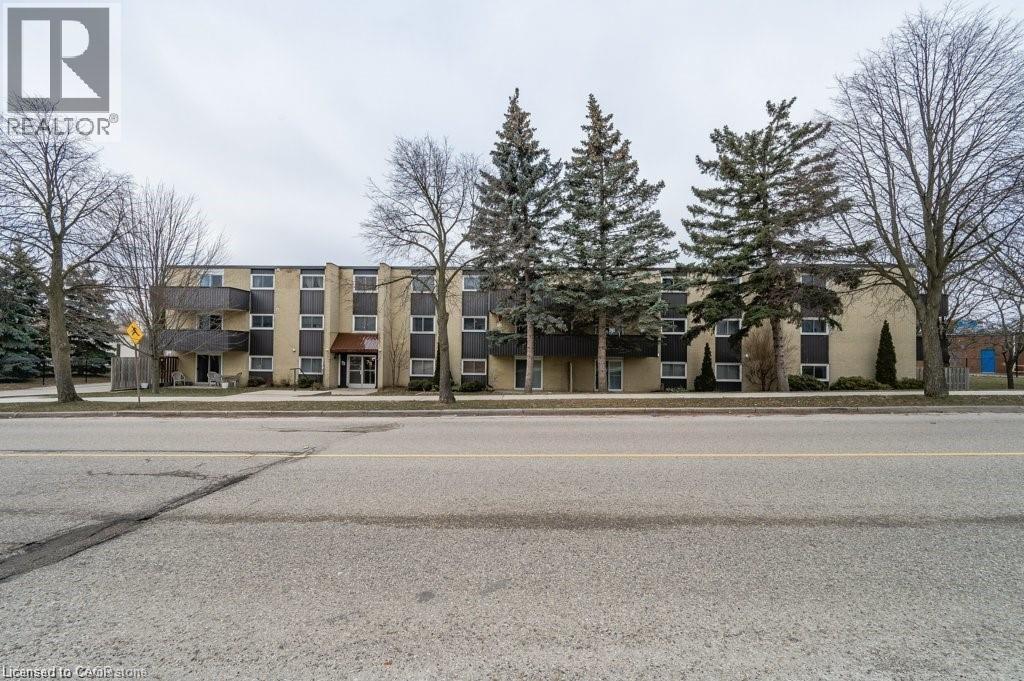 75 Hazelglen Drive Unit# 308, Kitchener, ON - Outdoor