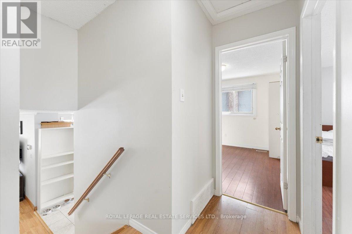57 Elora Drive, Hamilton, ON - Indoor Photo Showing Other Room