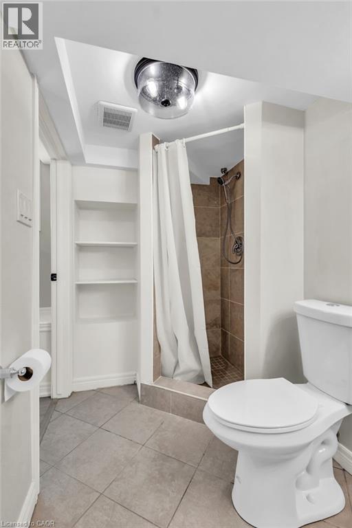 9 Dunbar Road S, Waterloo, ON - Indoor Photo Showing Bathroom