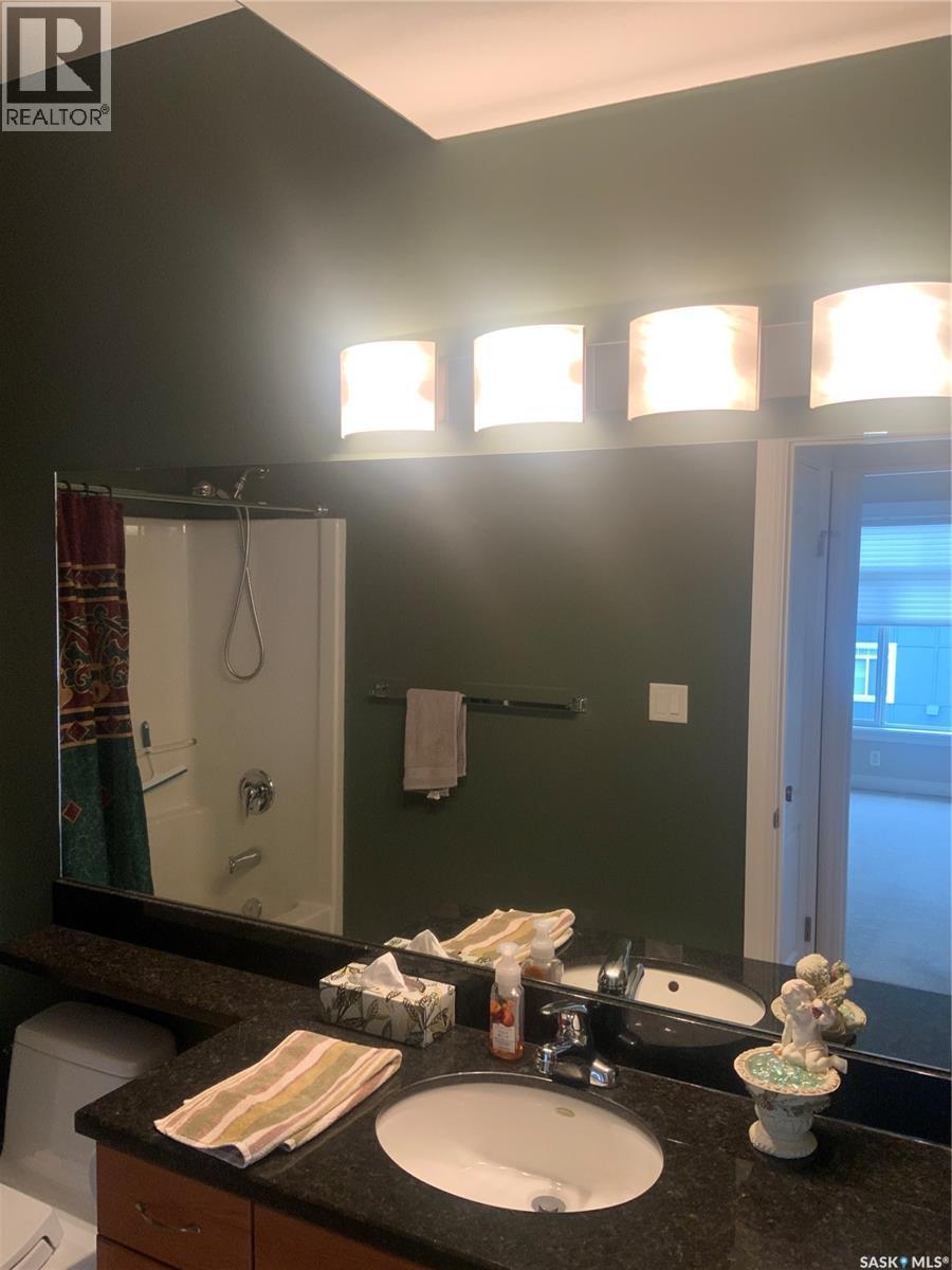 403 333 Nelson Road, Saskatoon, SK - Indoor Photo Showing Bathroom