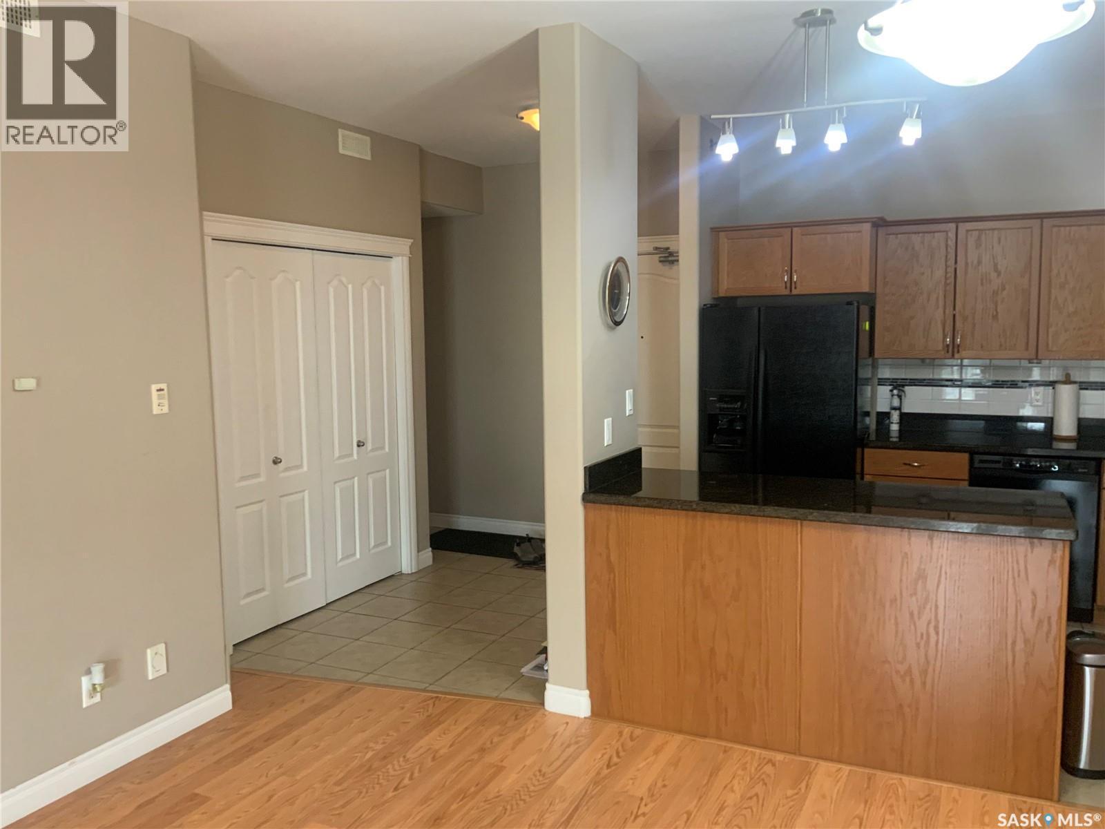 403 333 Nelson Road, Saskatoon, SK - Indoor Photo Showing Kitchen