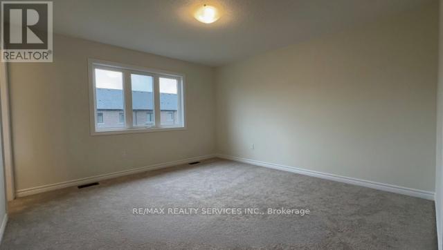 10 Molnar Crescent, Brant, ON - Indoor Photo Showing Other Room