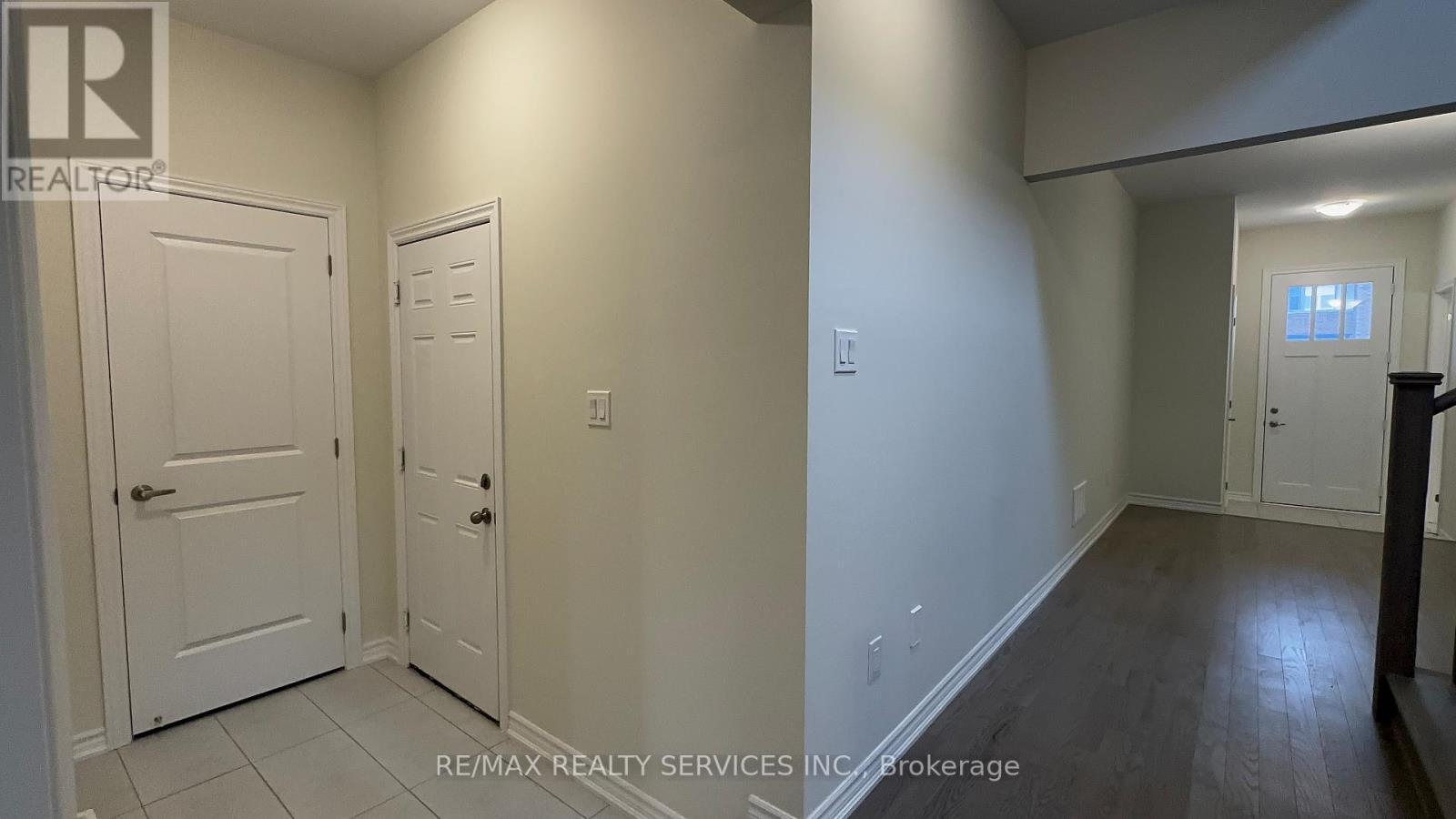 10 Molnar Crescent, Brant, ON - Indoor Photo Showing Other Room