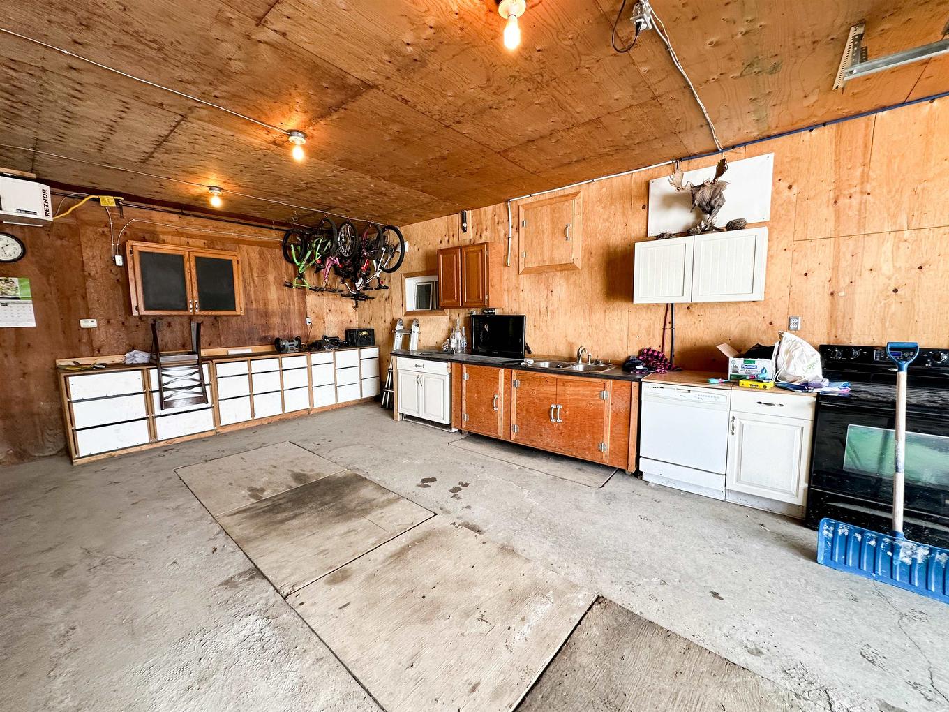 6 Pine Crescent, Red Lake, ON - Indoor