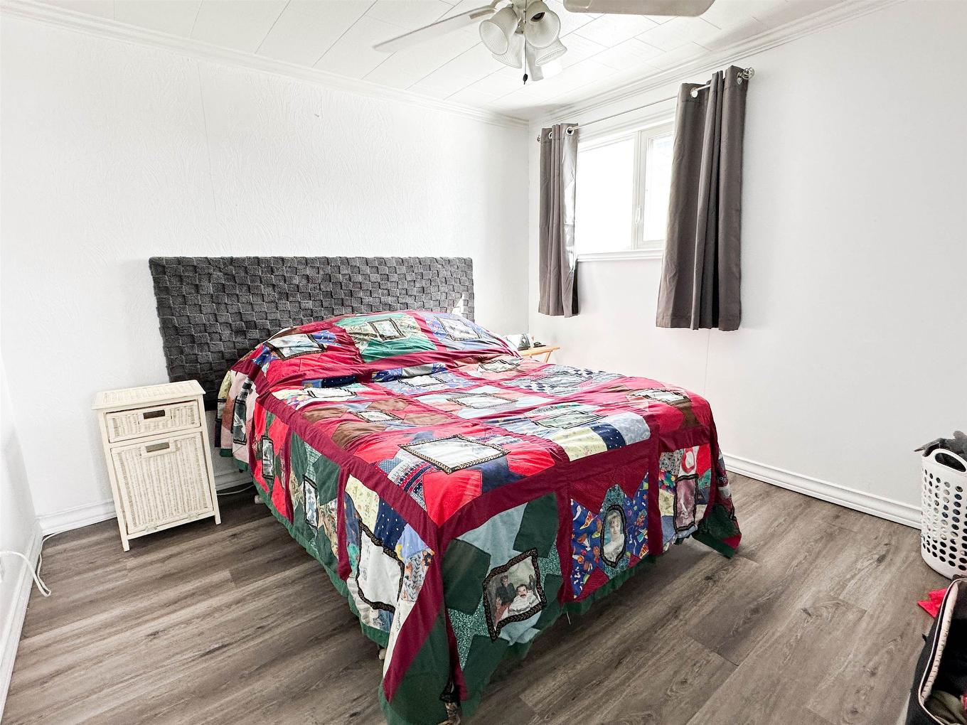 6 Pine Crescent, Red Lake, ON - Indoor Photo Showing Bedroom