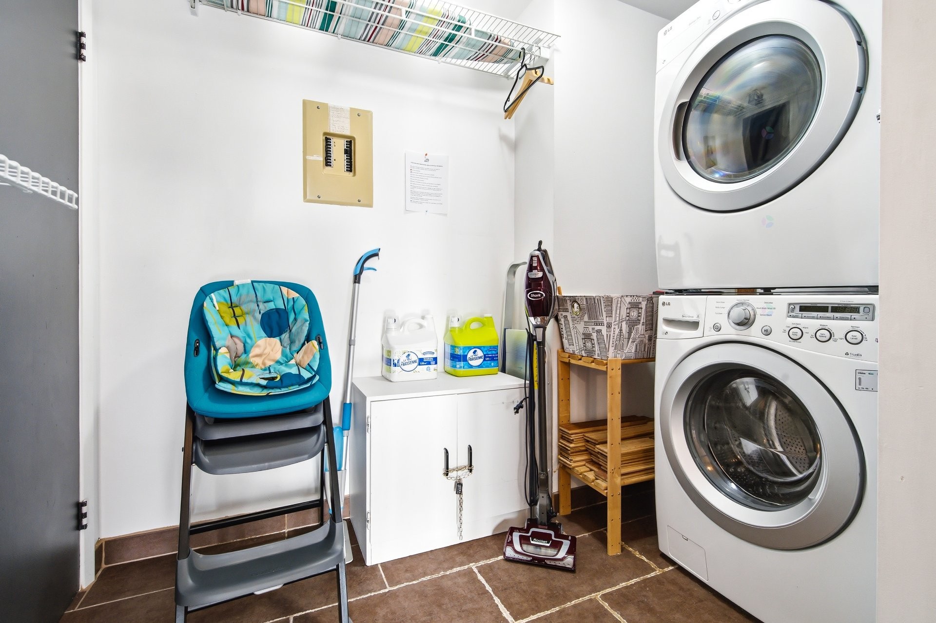 Salle de lavage - 204-6339 Rue St-Hubert, Montréal (Rosemont/La Petite-Patrie), QC - Indoor Photo Showing Laundry Room