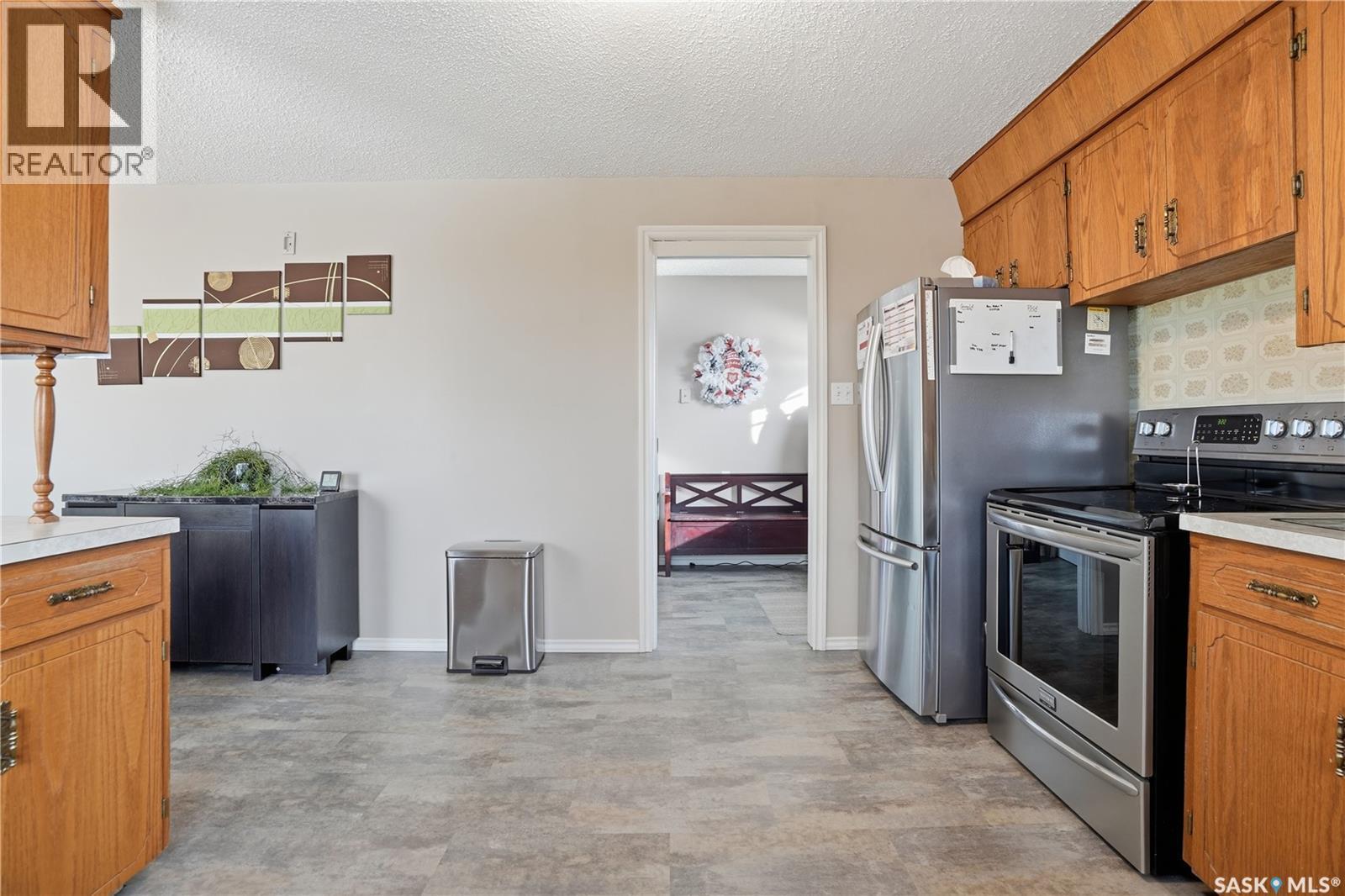 Hallborg Acreage, Chaplin Rm No. 164, SK - Indoor Photo Showing Kitchen