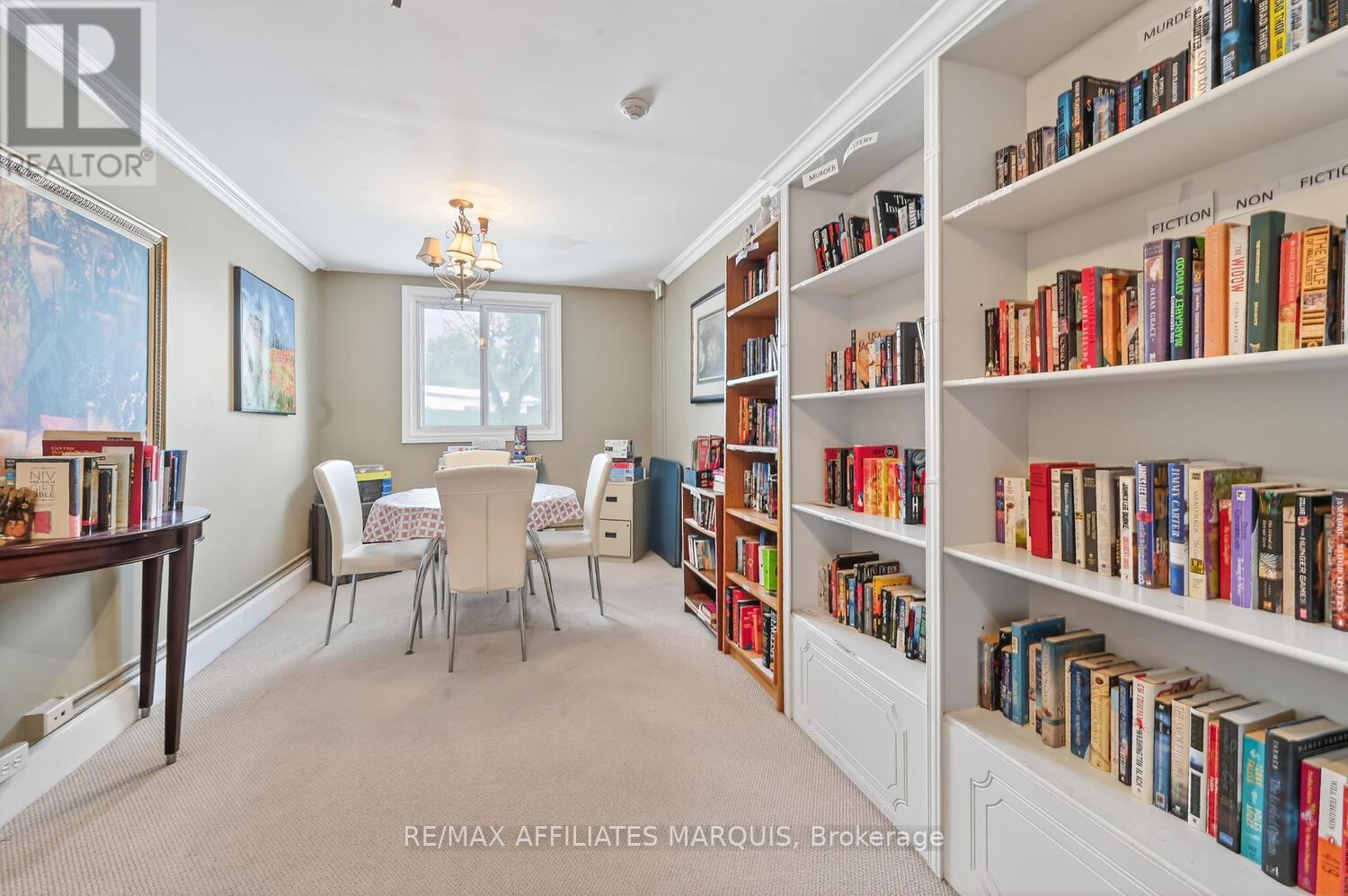 204 - 41 Sunset Boulevard, Perth, ON - Indoor