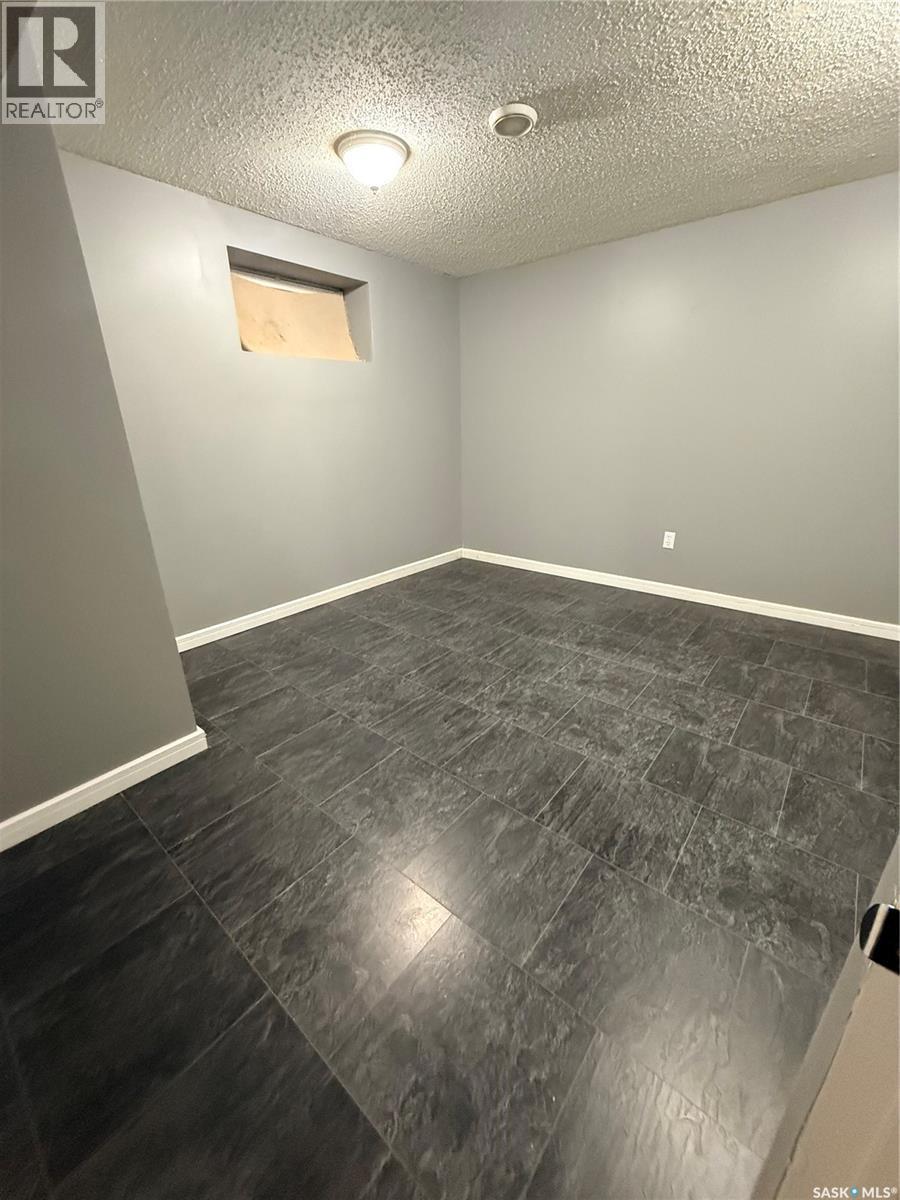 3214 33Rd Street W, Saskatoon, SK - Indoor Photo Showing Other Room