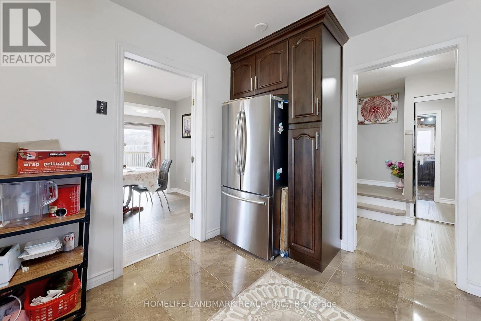 75 Dragoon Crescent, Toronto, ON - Indoor
