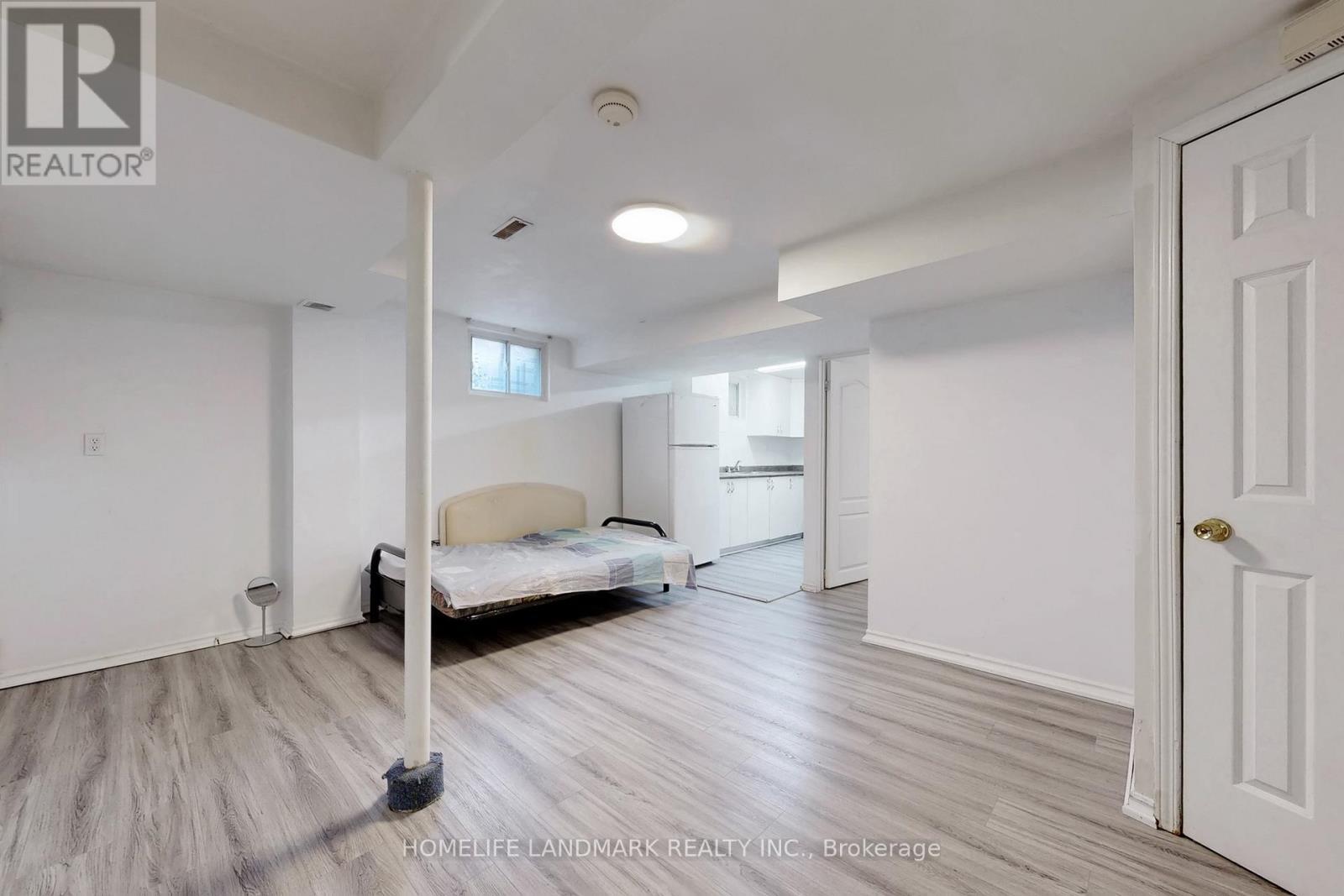 75 Dragoon Crescent, Toronto, ON - Indoor Photo Showing Bedroom