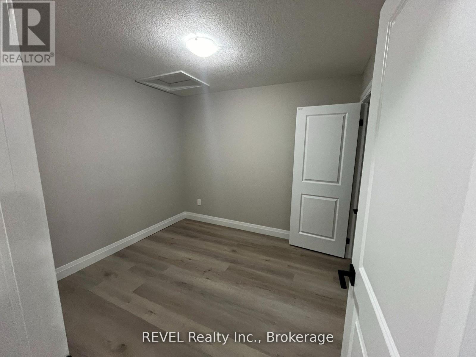 16 Keystone Trail, Welland (Lincoln/Crowland), ON - Indoor Photo Showing Other Room
