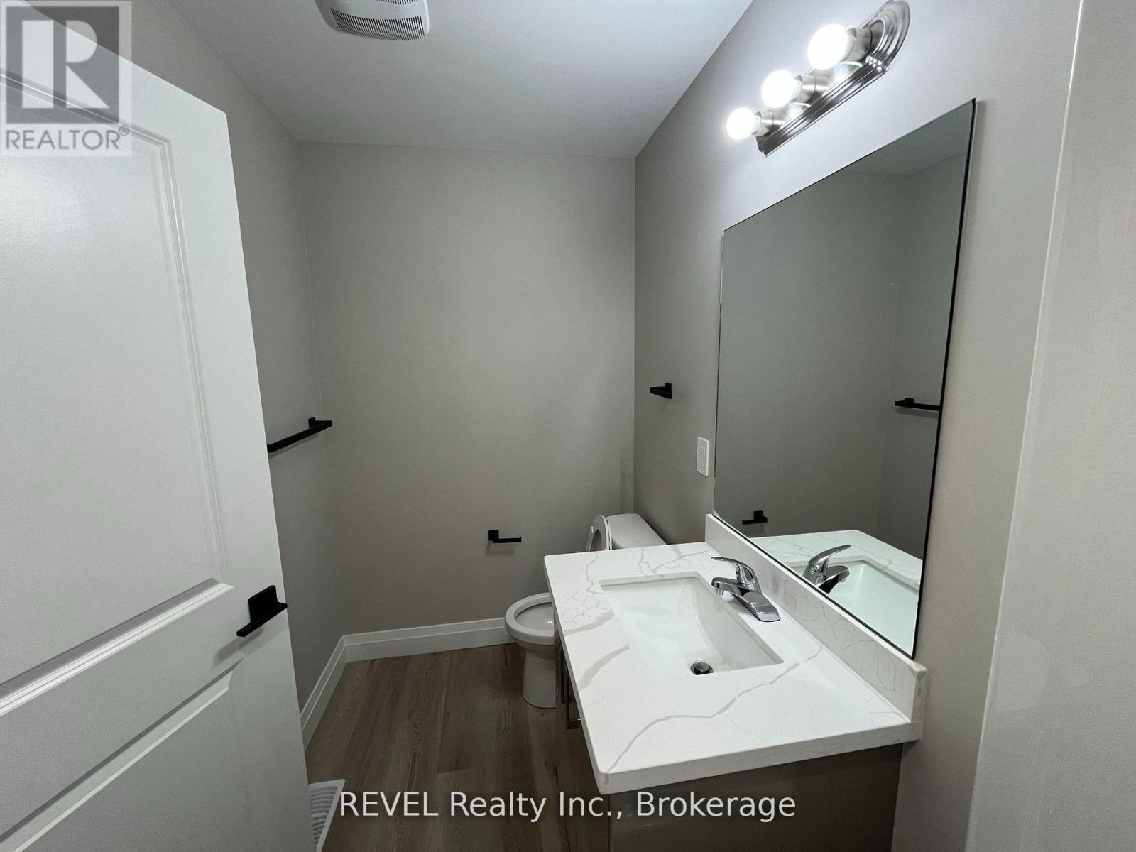 16 Keystone Trail, Welland (Lincoln/Crowland), ON - Indoor Photo Showing Bathroom