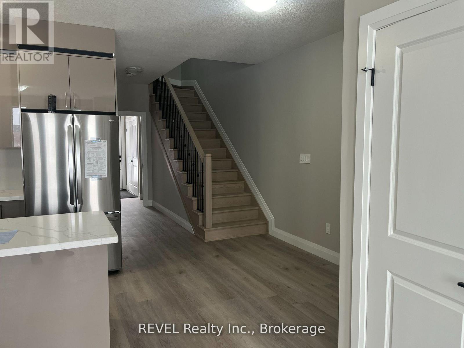 16 Keystone Trail, Welland (Lincoln/Crowland), ON - Indoor