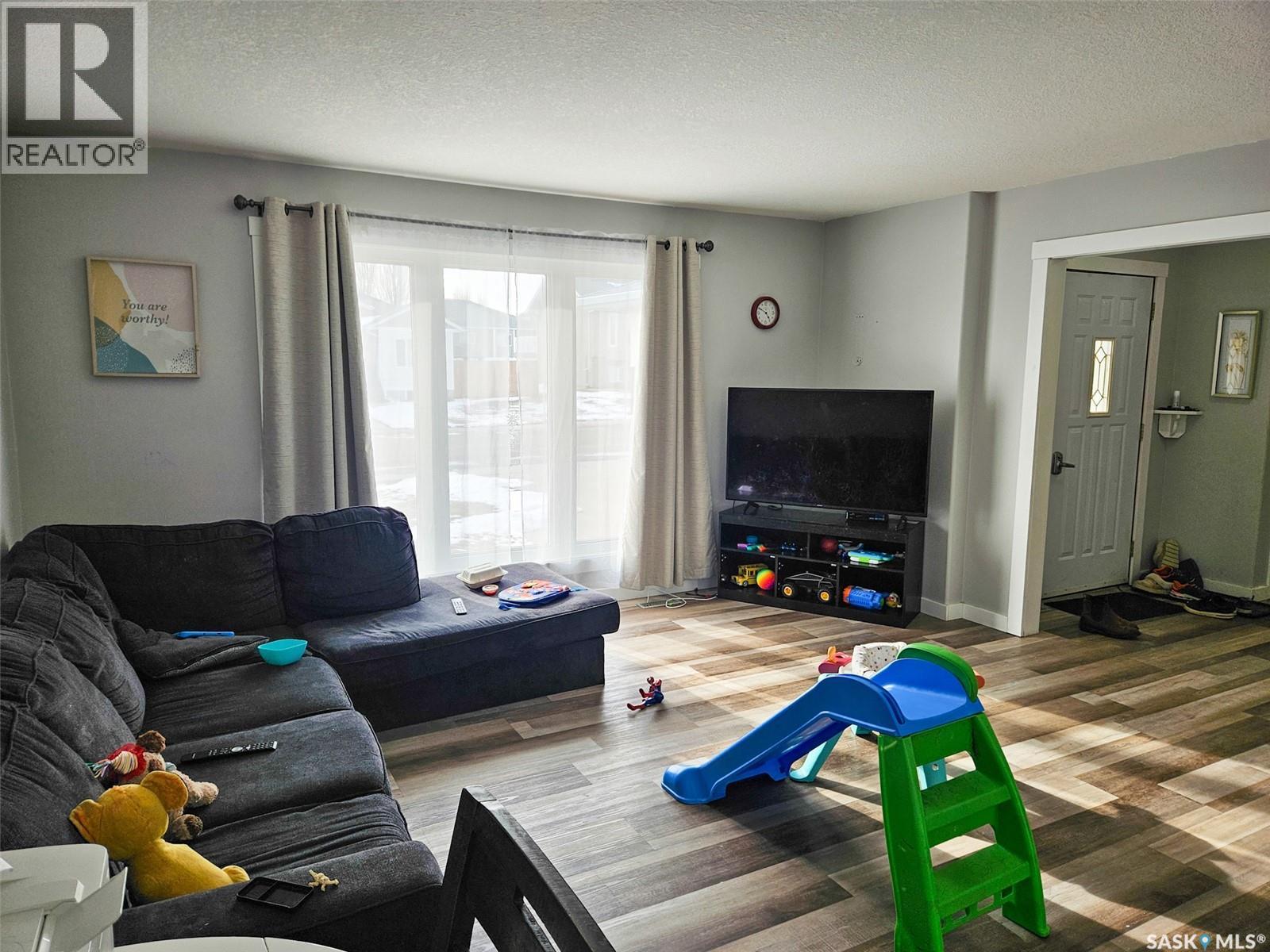 519 Palliser Drive, Swift Current, SK