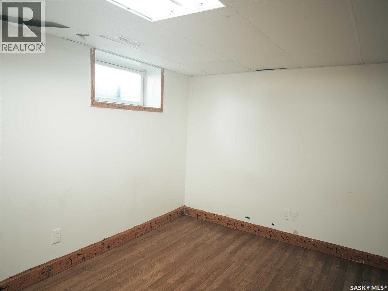 2905 Preston Avenue S, Saskatoon, SK - Indoor Photo Showing Other Room