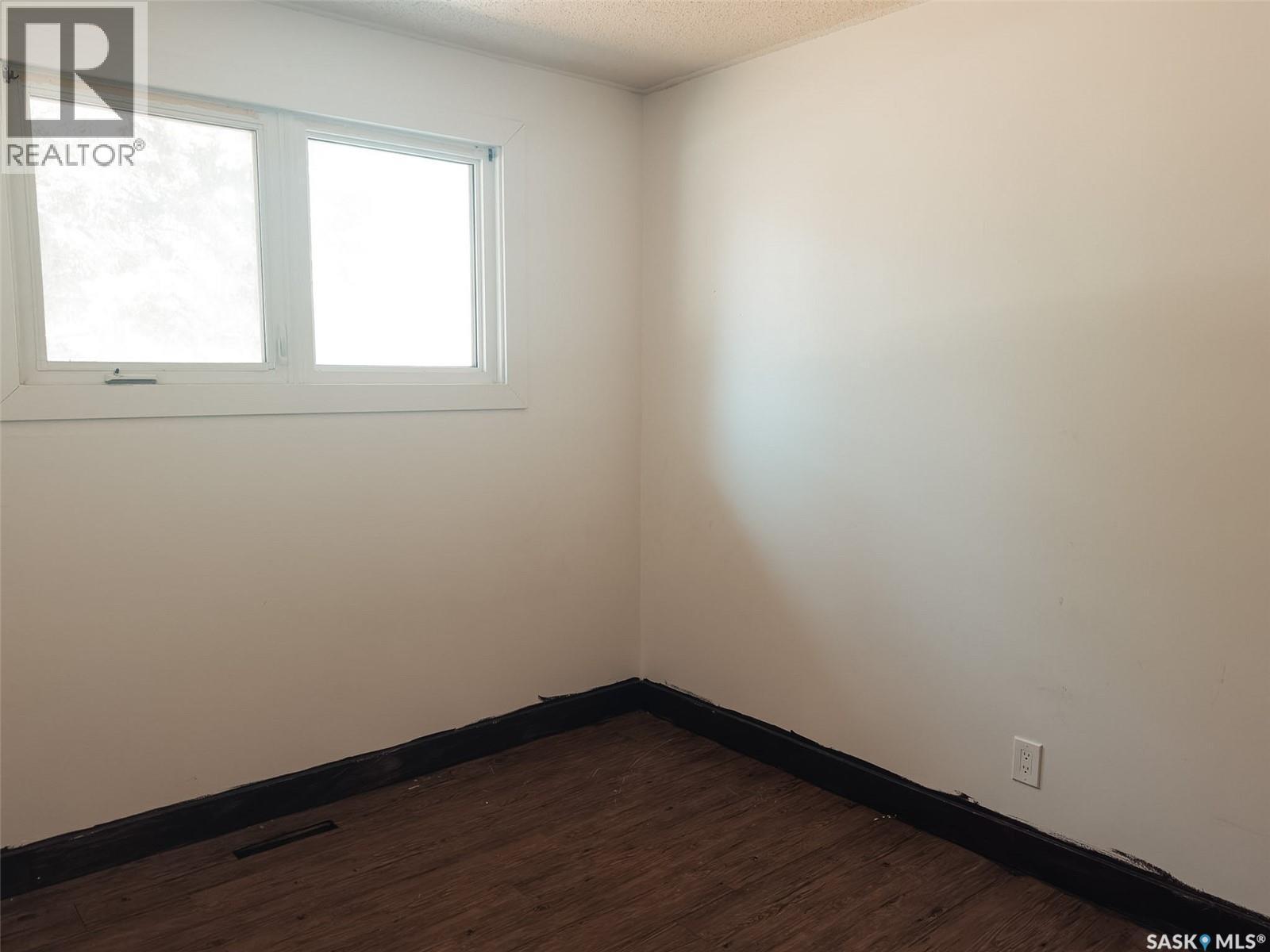 2905 Preston Avenue S, Saskatoon, SK - Indoor Photo Showing Other Room