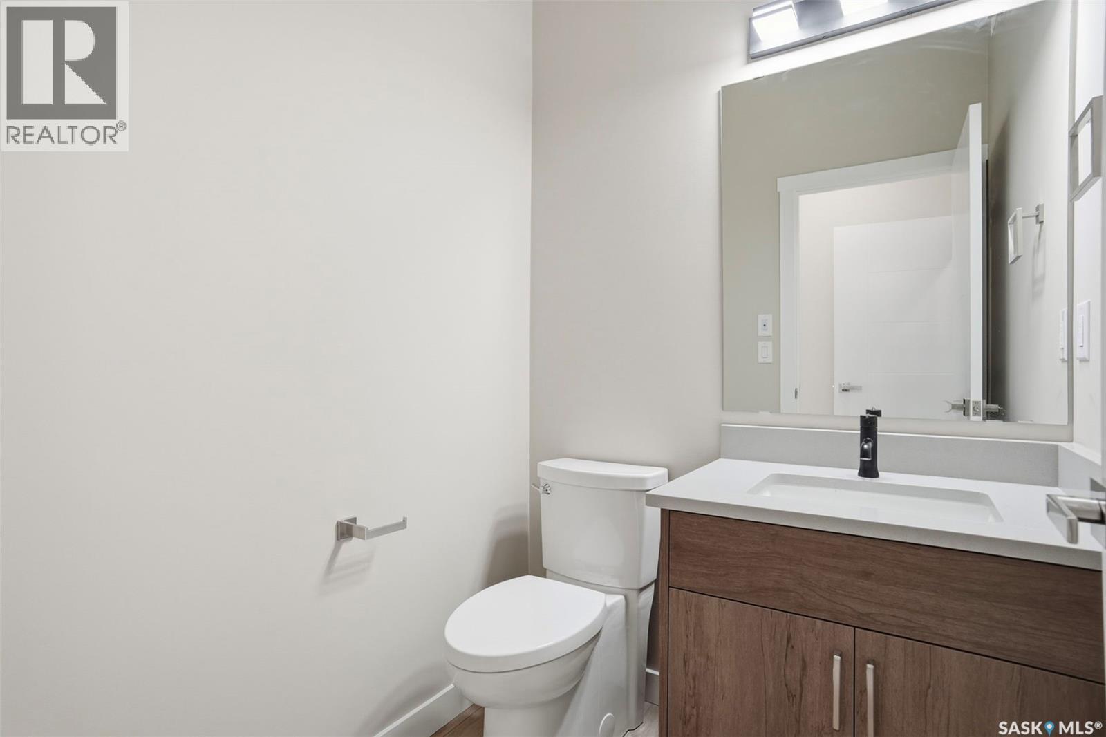 435 Sharma Crescent, Saskatoon, SK - Indoor Photo Showing Bathroom