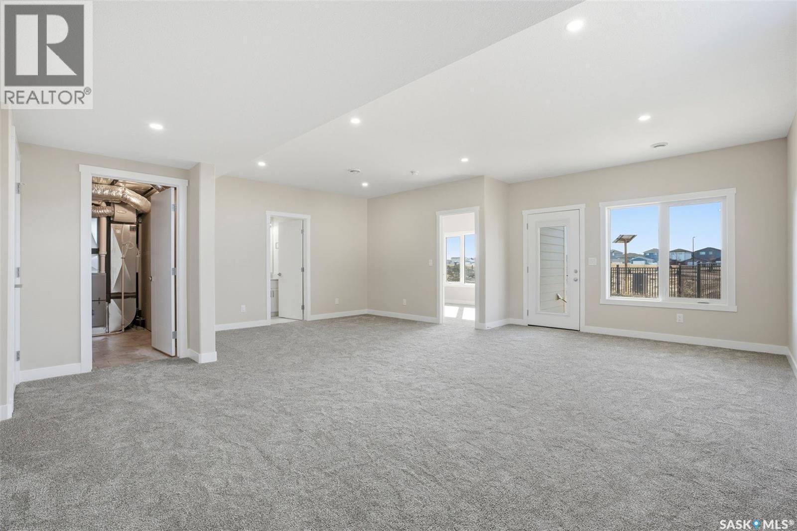 435 Sharma Crescent, Saskatoon, SK - Indoor Photo Showing Other Room