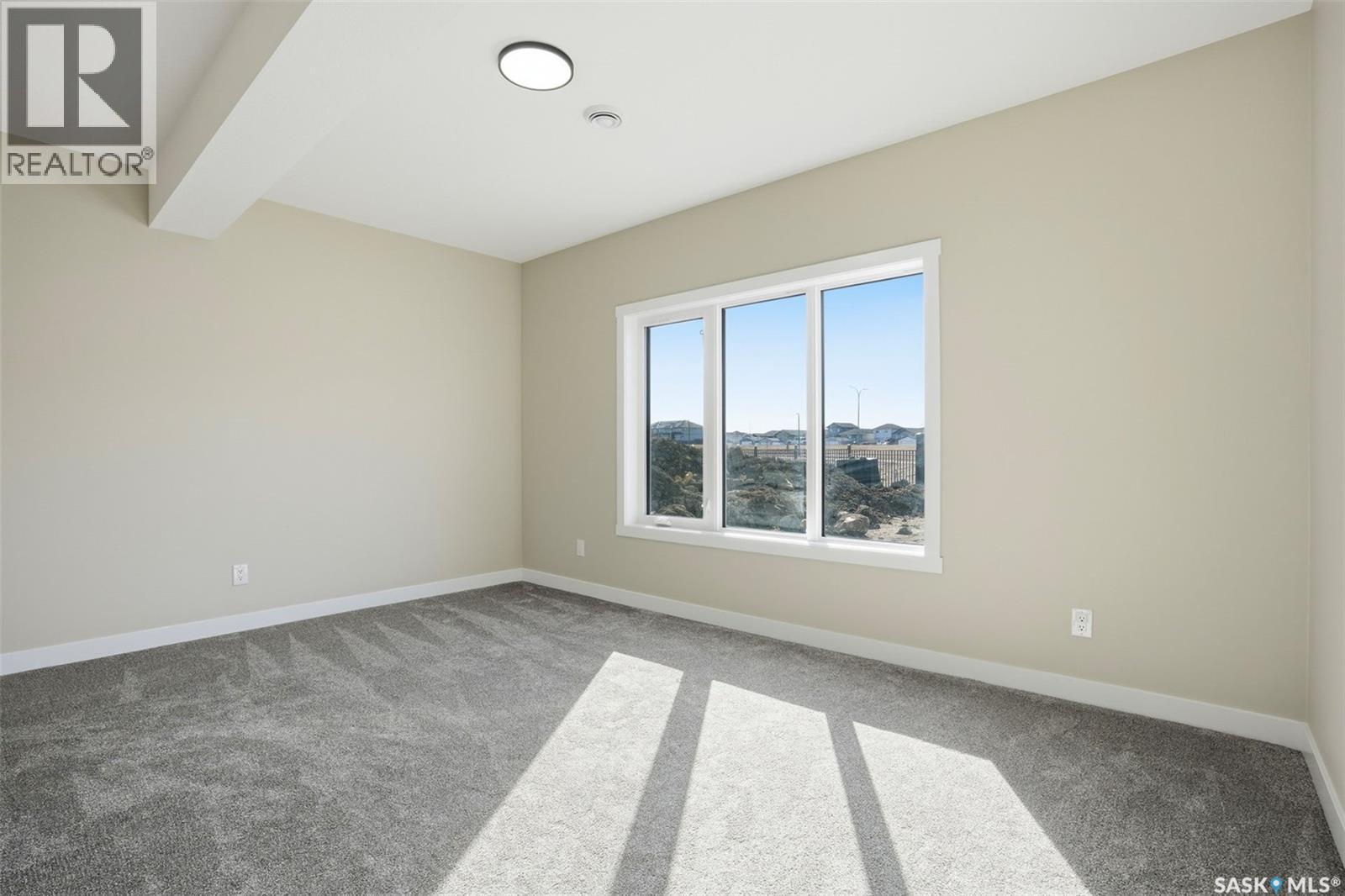 435 Sharma Crescent, Saskatoon, SK - Indoor Photo Showing Other Room