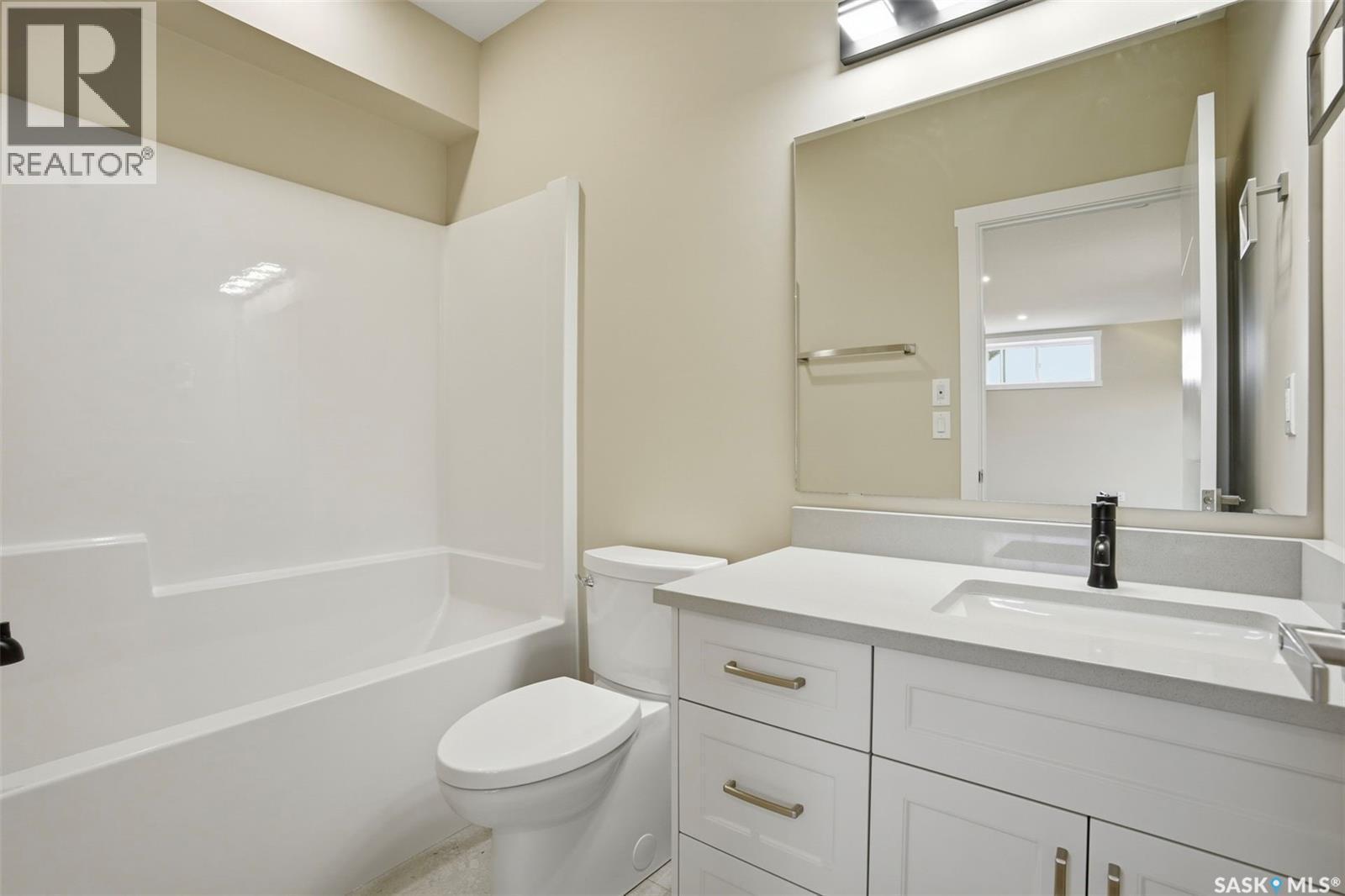 435 Sharma Crescent, Saskatoon, SK - Indoor Photo Showing Bathroom