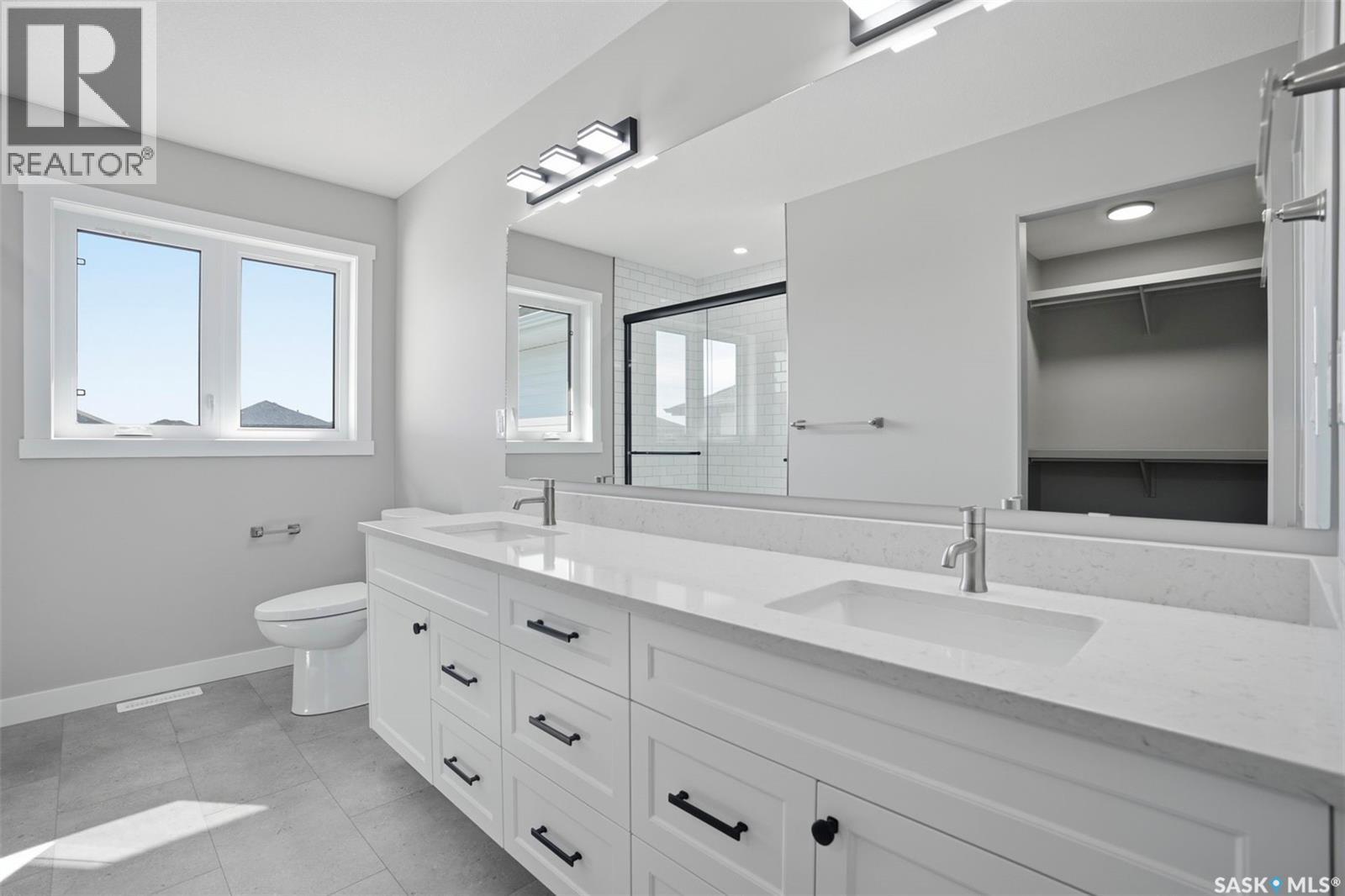 203 Sharma Lane, Saskatoon, SK - Indoor Photo Showing Bathroom