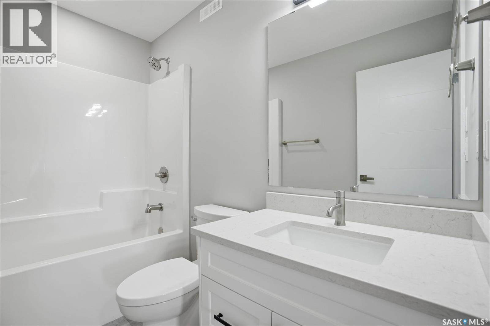 203 Sharma Lane, Saskatoon, SK - Indoor Photo Showing Bathroom