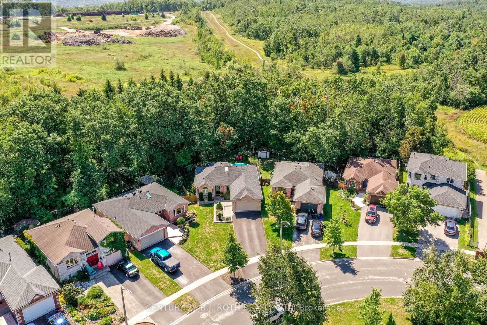 No neighbours behind! - 91 Benson Drive, Barrie, ON - Outdoor With View
