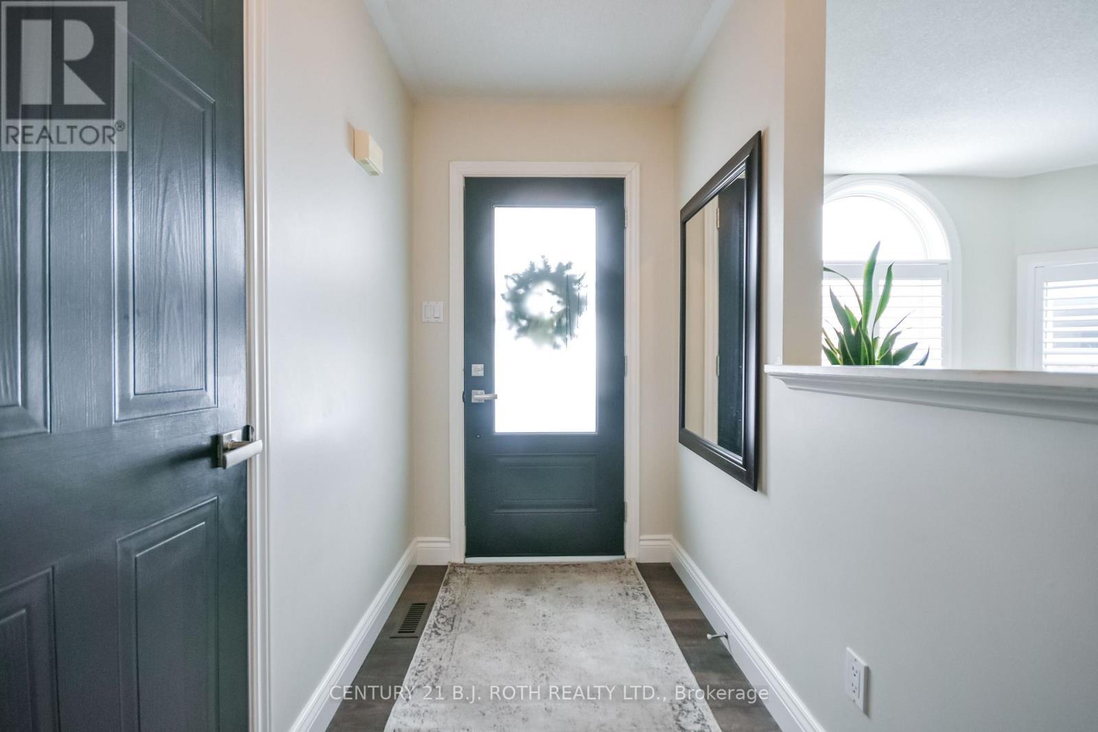 Bright foyer! - 91 Benson Drive, Barrie, ON - Indoor Photo Showing Other Room