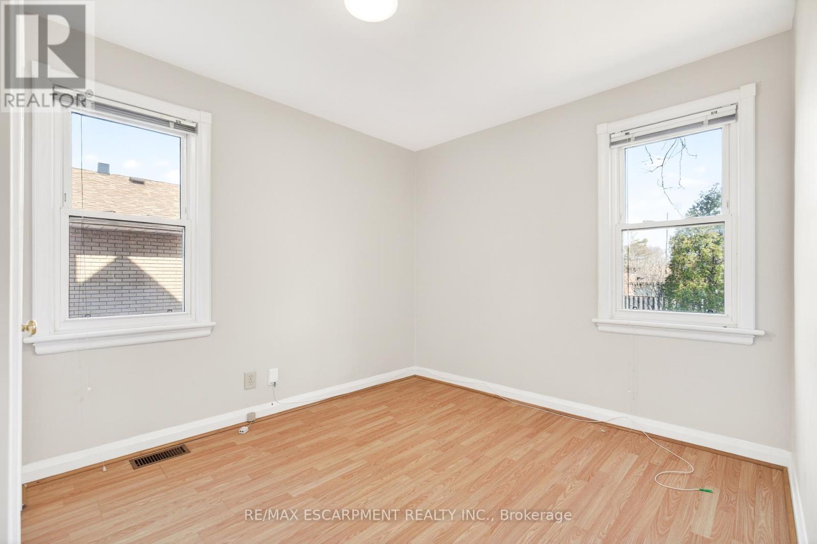 269 Queensdale Avenue E, Hamilton, ON - Indoor Photo Showing Other Room