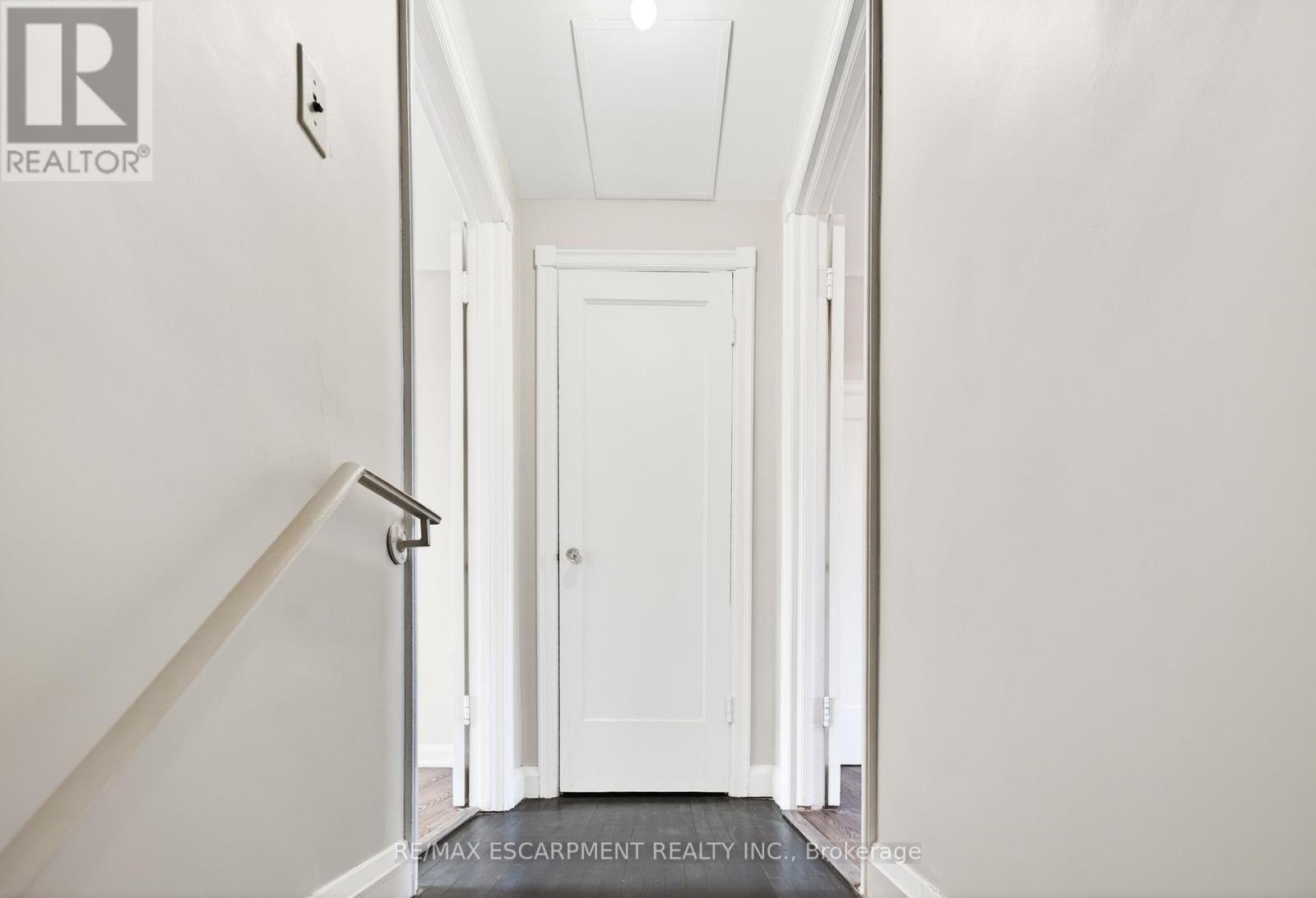 269 Queensdale Avenue E, Hamilton, ON - Indoor Photo Showing Other Room