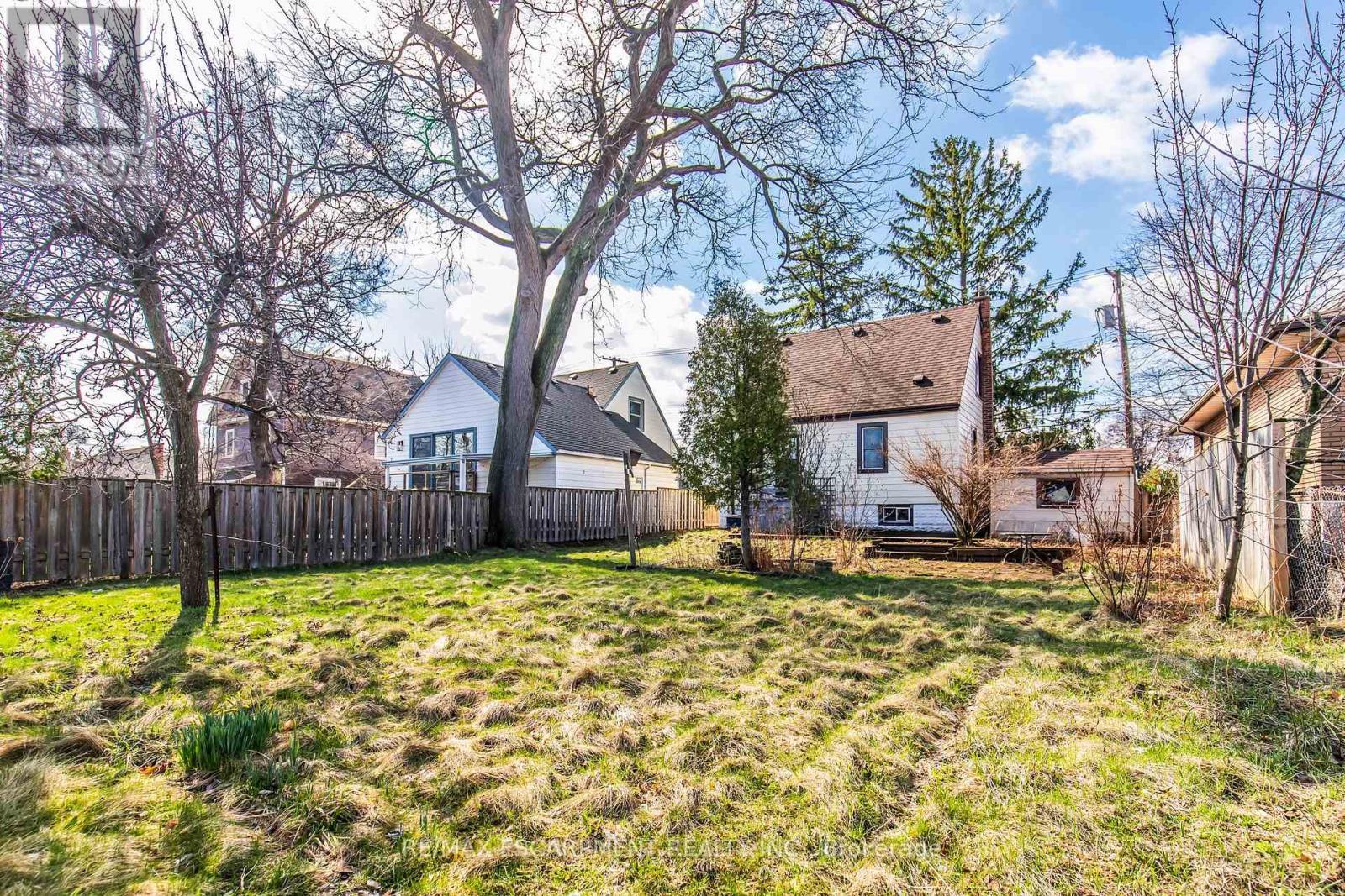 269 Queensdale Avenue E, Hamilton, ON - Outdoor