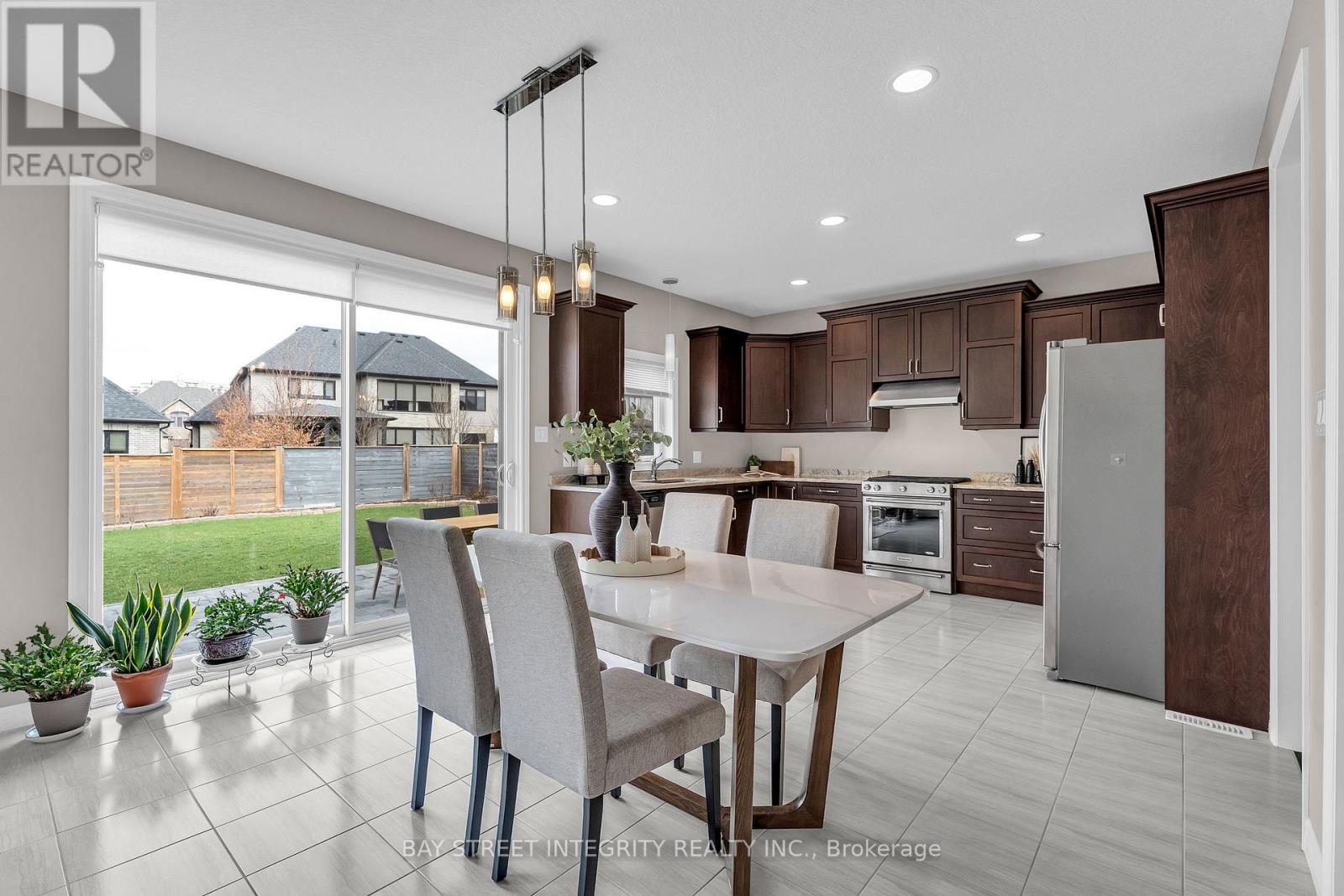 566 Bradwell Chase, London North, ON - Indoor