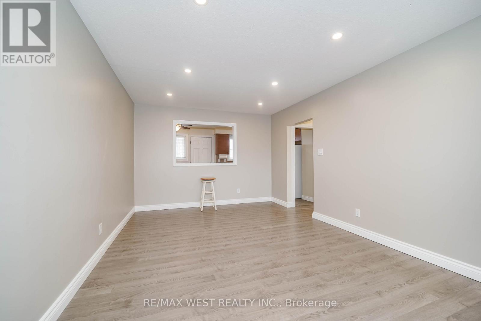 361 Dwight Avenue, Oshawa, ON - Indoor Photo Showing Other Room