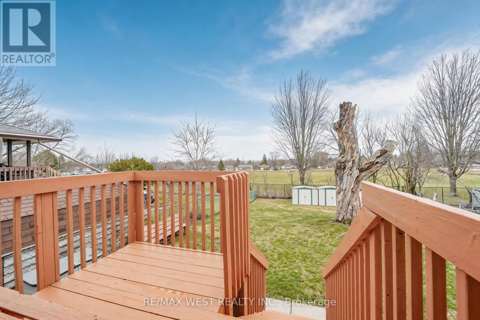 361 Dwight Avenue, Oshawa, ON - Outdoor