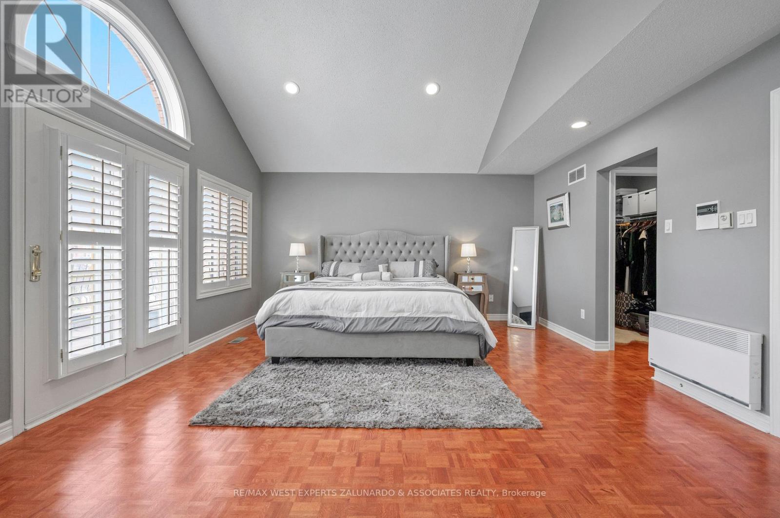 1 Lanterna Crescent, Vaughan, ON - Indoor Photo Showing Bedroom