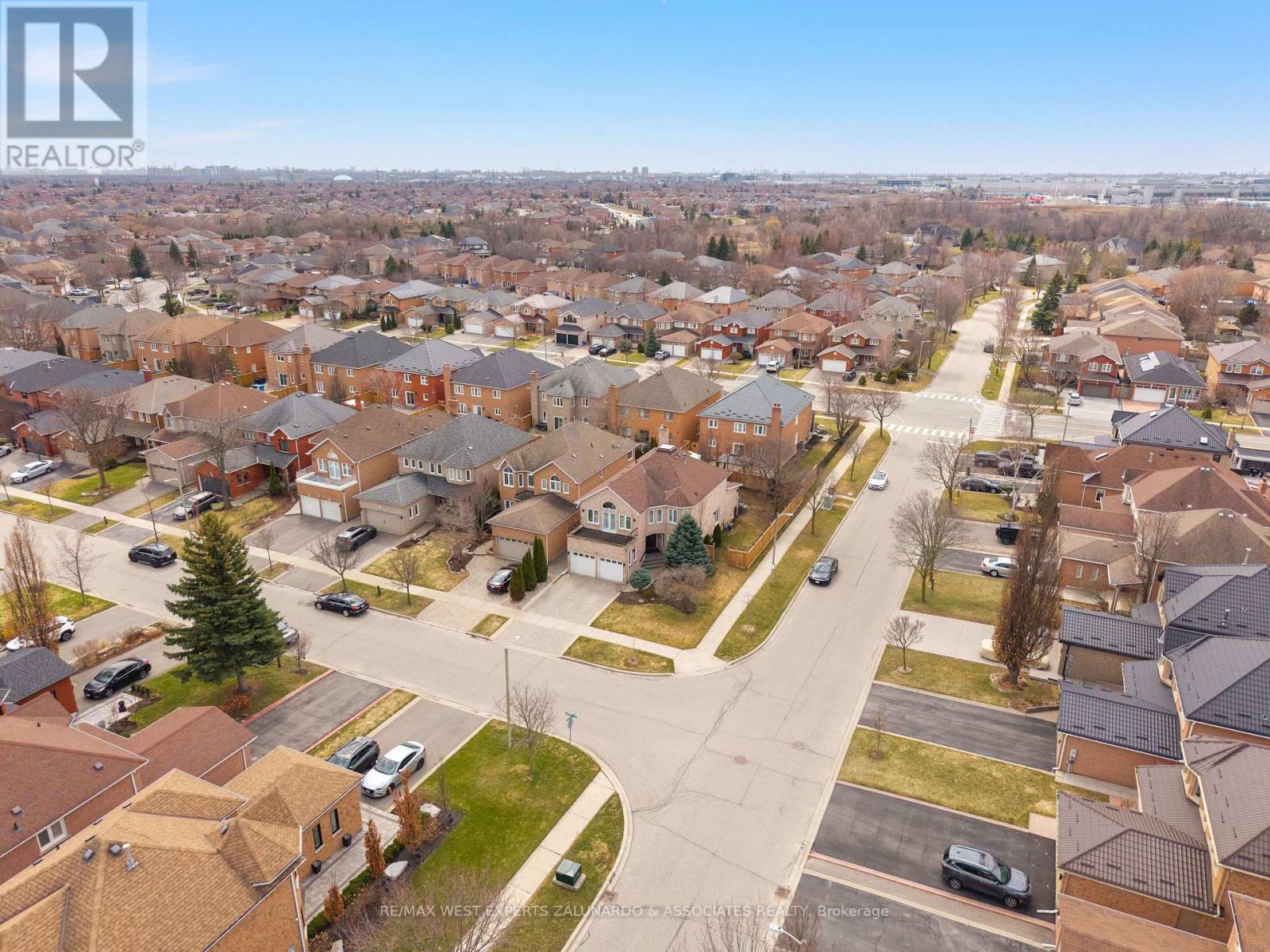 1 Lanterna Crescent, Vaughan, ON - Outdoor With View