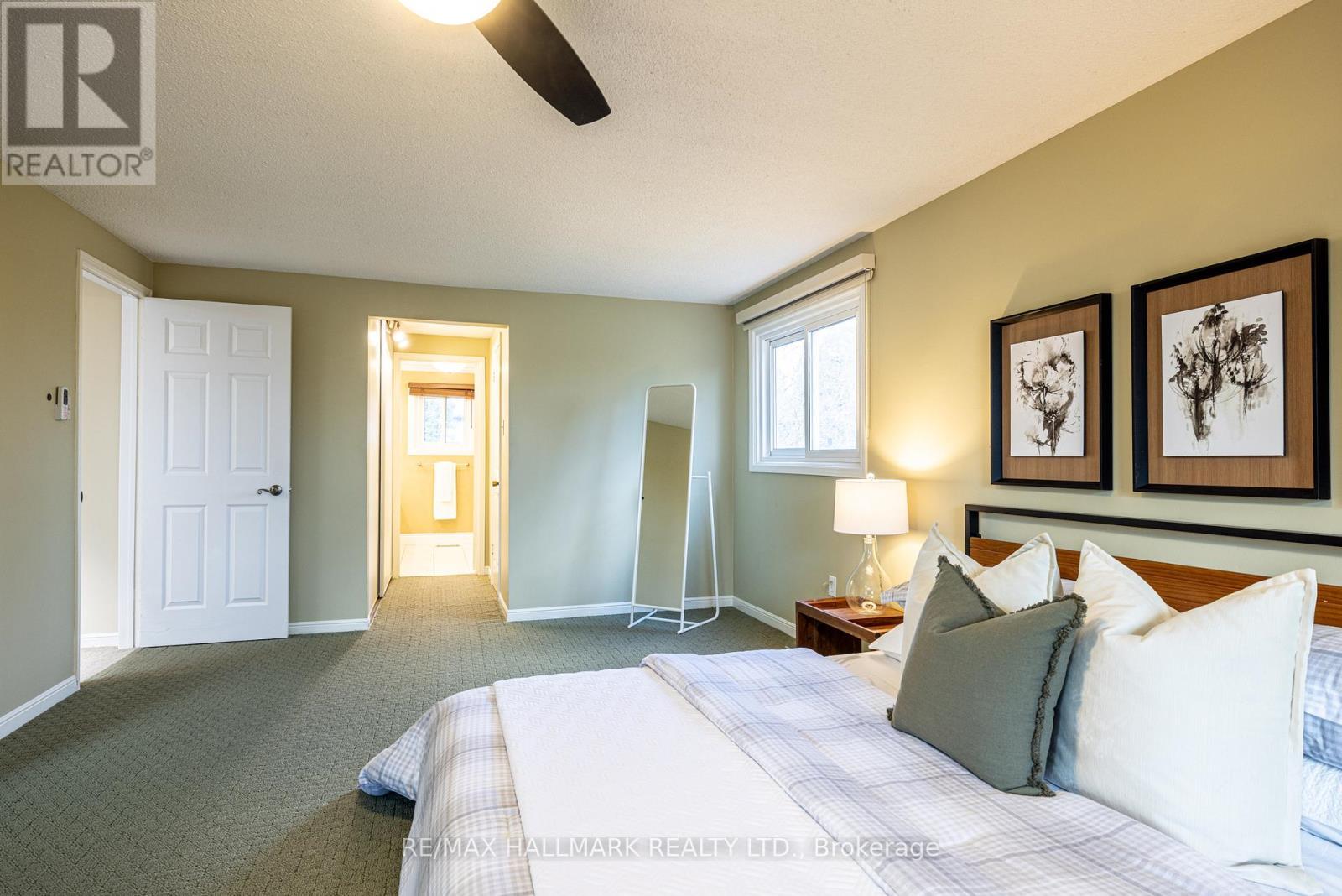 85 Colvin Crescent, Vaughan, ON - Indoor Photo Showing Bedroom